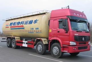 騰飛汽車(chē) 工廠特供粉粒物料運(yùn)輸車(chē)，引領(lǐng)散裝水泥運(yùn)輸新時(shí)代